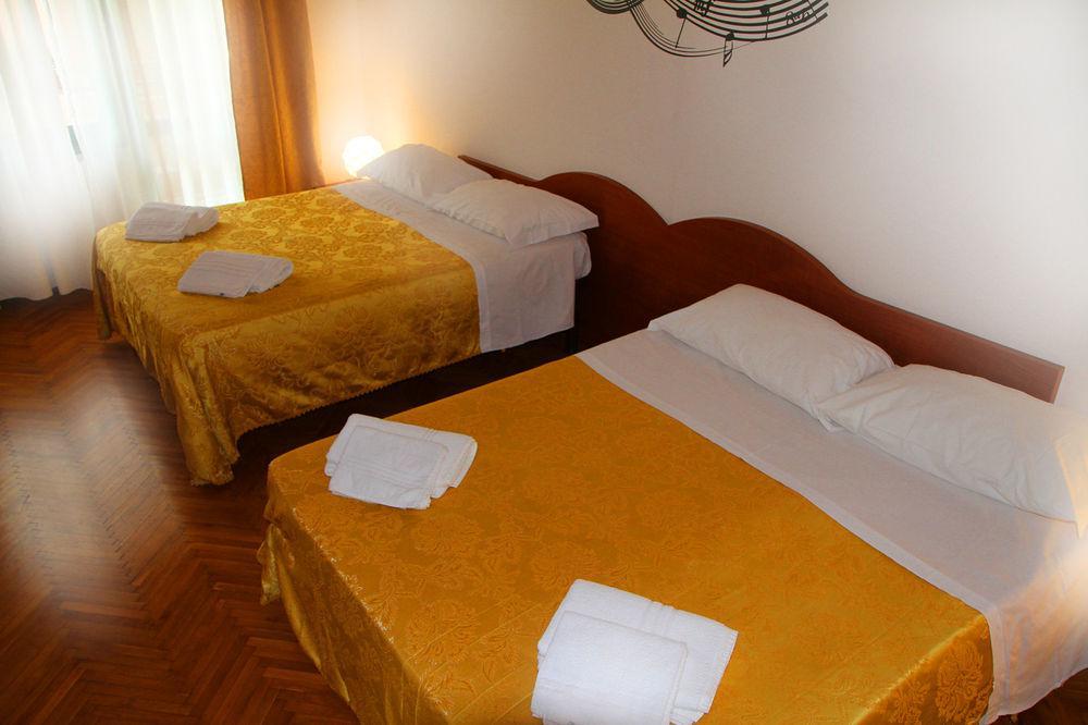 B&B Music Milan Exterior photo